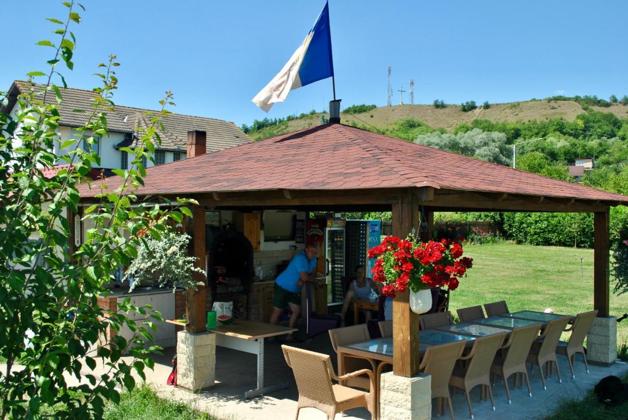 Camping La Foisor Турда Экстерьер фото